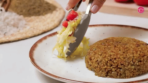 تقديم الطبق