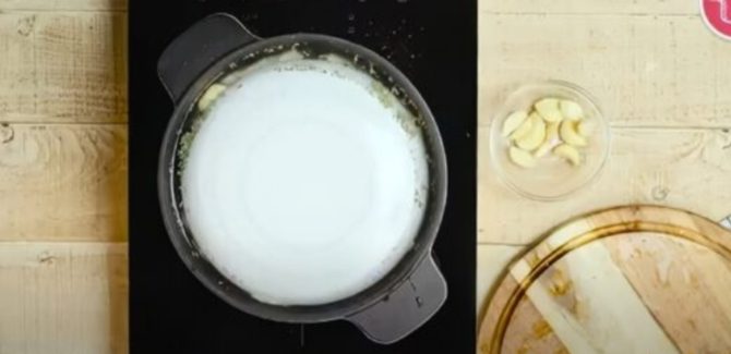 تغطية الملفوف بالطبق