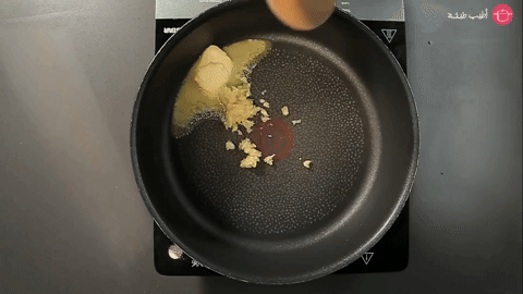 تقلية الثوم