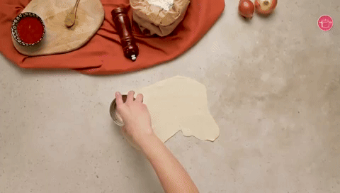 تقطيع العجين