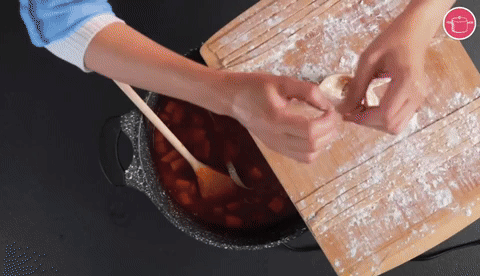 إضافة العجين