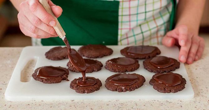 Chocolate, Dessert, Food