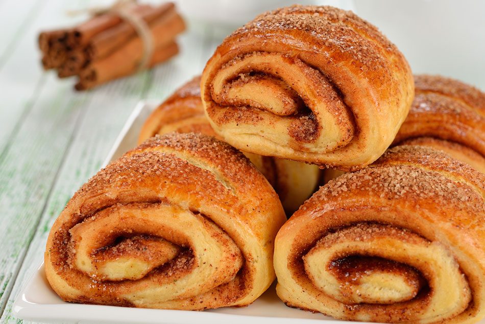 Плюшки с корицей