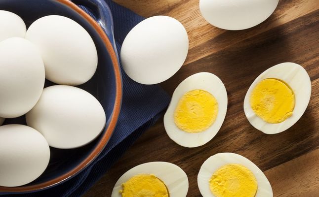 اضرار البيض المسلوق على الصحة