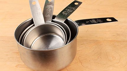 5 أدوات قياس يجب أن تكون متوفرة في مطبخك