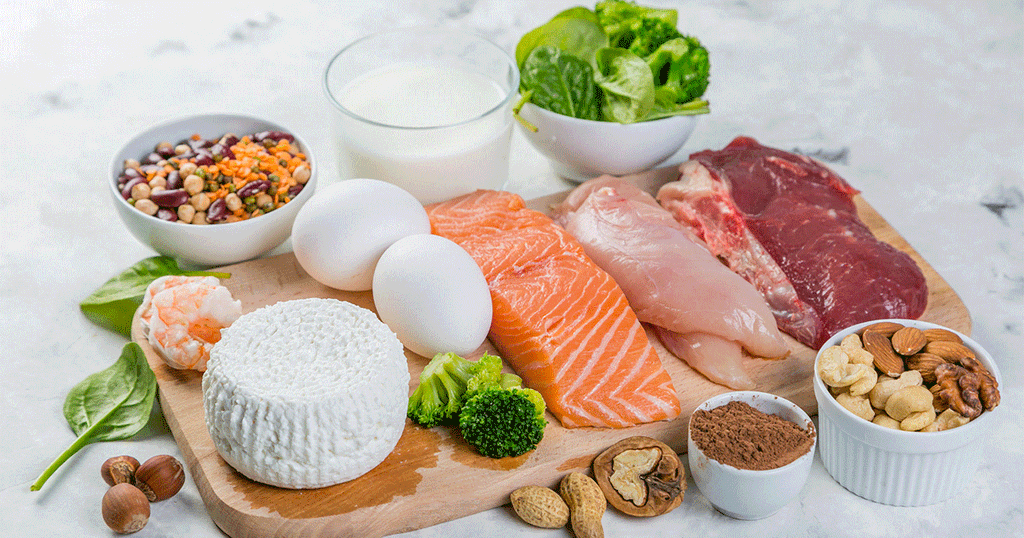 مجموعة من الاطعمة الغنية بالبروتين