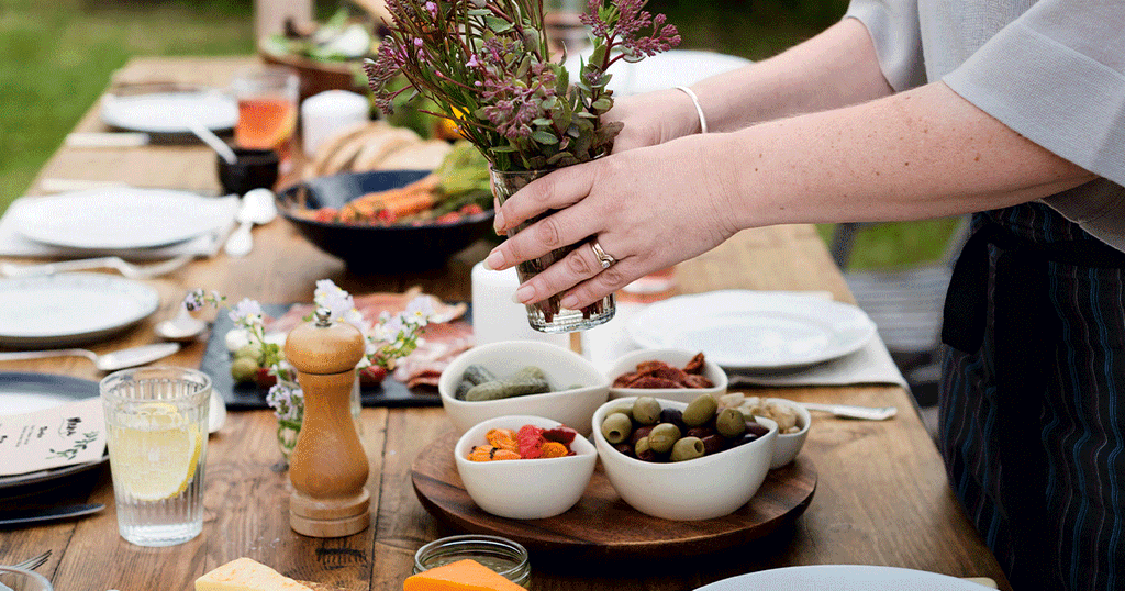 تنسيق طاولة العيد