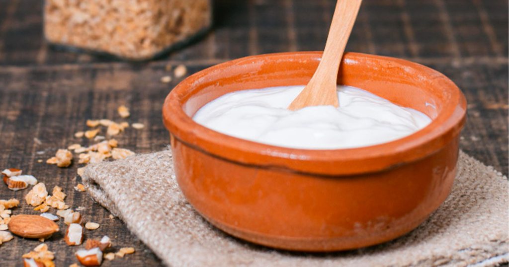 لبن كامل الدسم