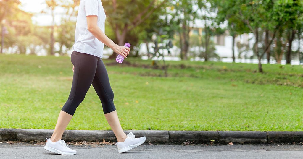 رياضة المشي