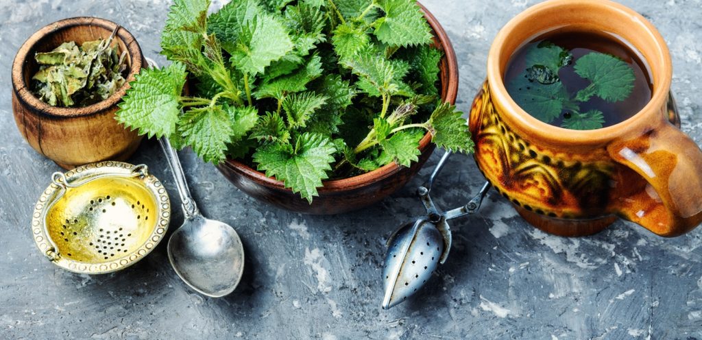 شاي الأعشاب لعلاج المعدة