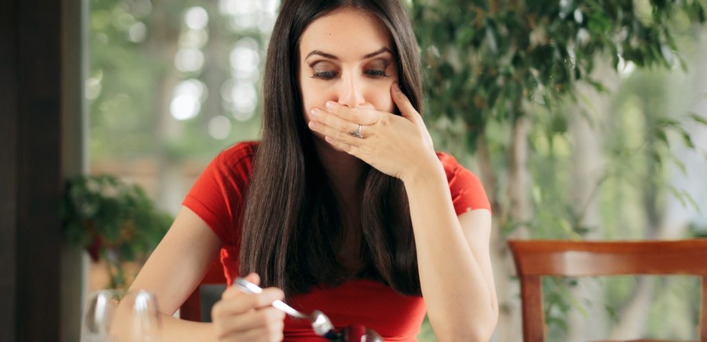 امرأة تعاني من البشمة