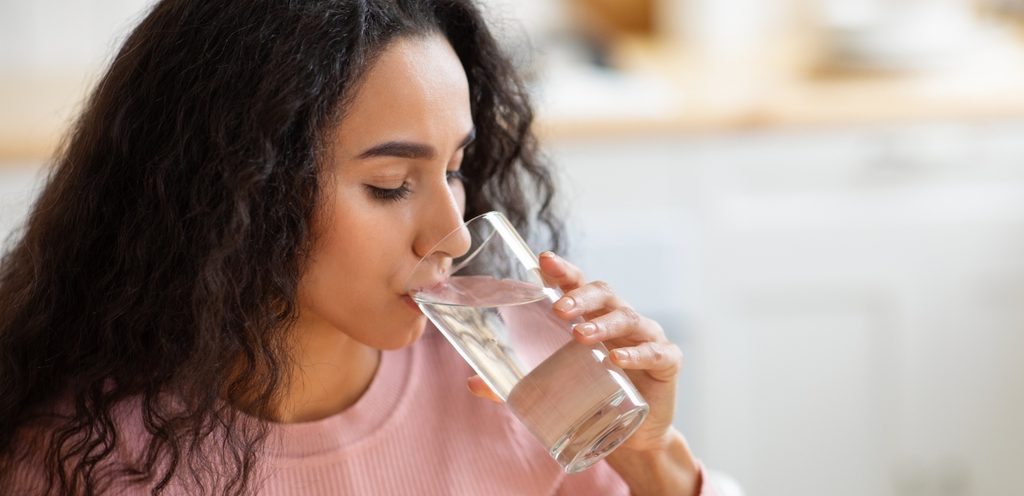 أهمية شرب الماء