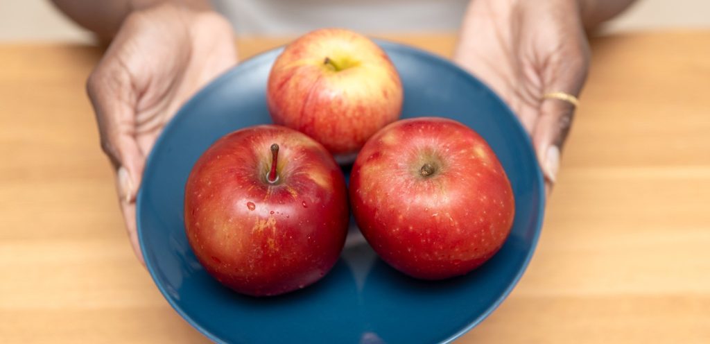 أفضل وقت لأكل التفاح