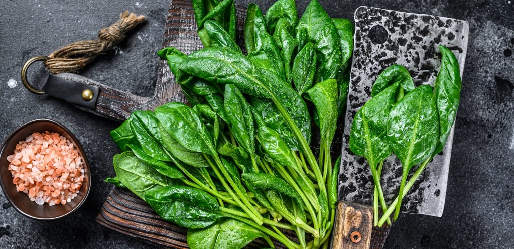 سبانخ لتحضير السلطات