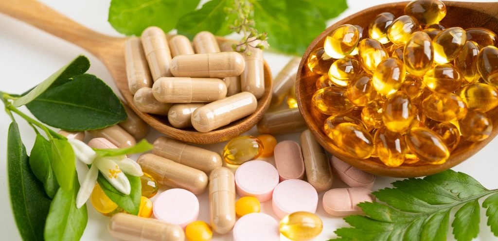 مكملات غذائية نباتية