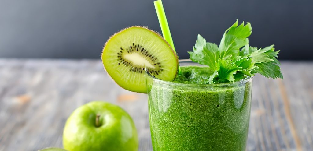 كوب من عصير البقدونس