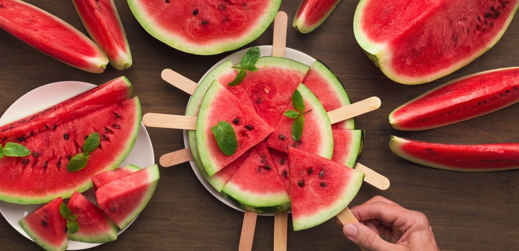 البطيخ الأحمر