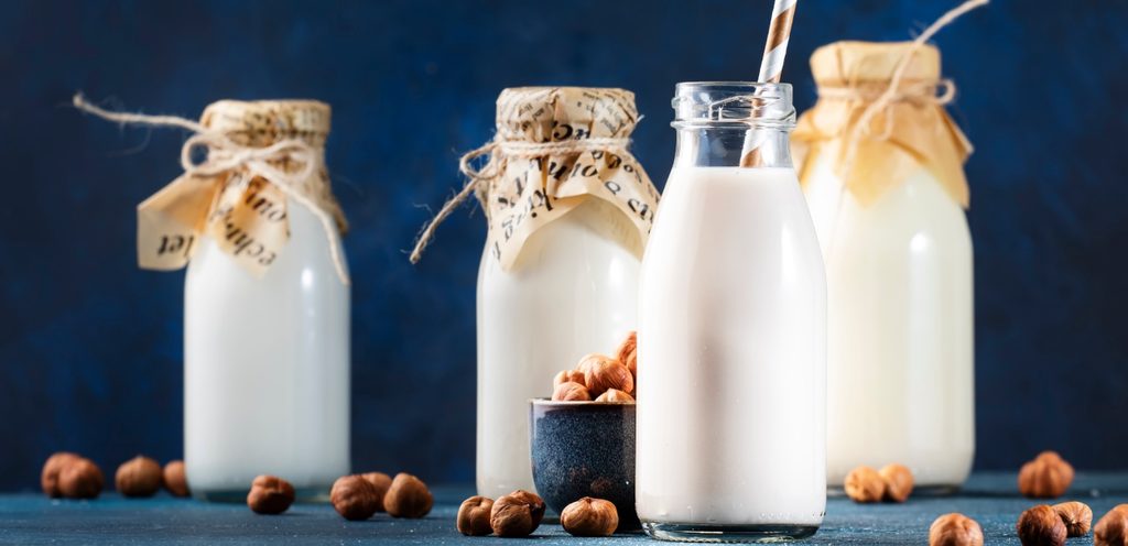 الحليب النباتي