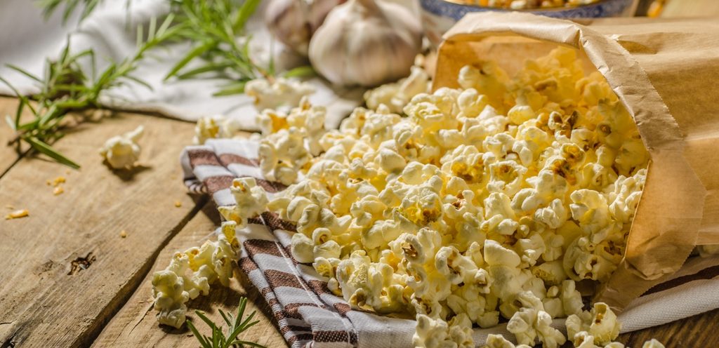 الفشار بالتوابل الغنية