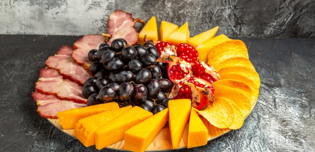 فواكه مع اللحم