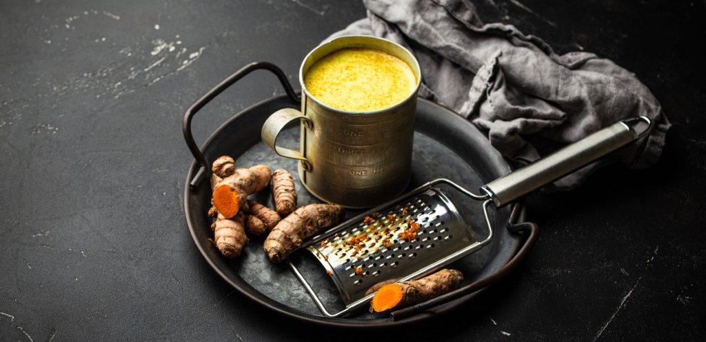 ماء القرفة والكركم