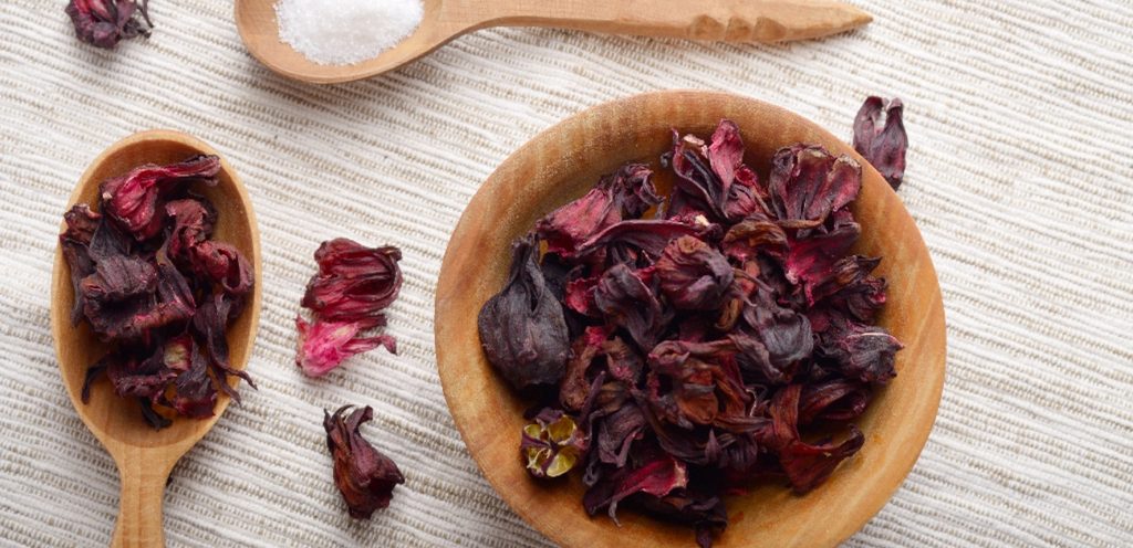 تناولوا هذه الحلويات يوميًا للتخلص من التورم والالتهابات