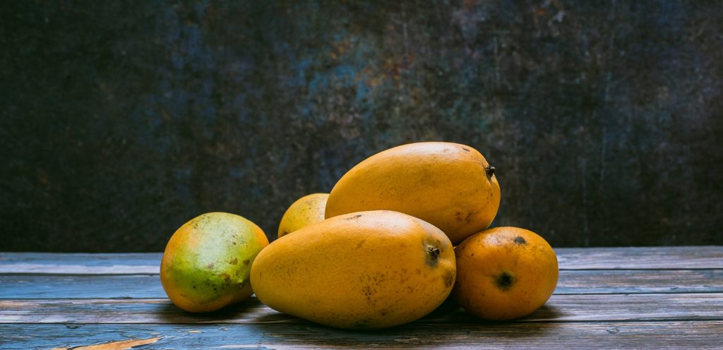 فاكهة المانغو