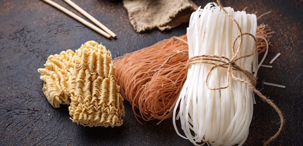 أنواع مختلفة من النودلز