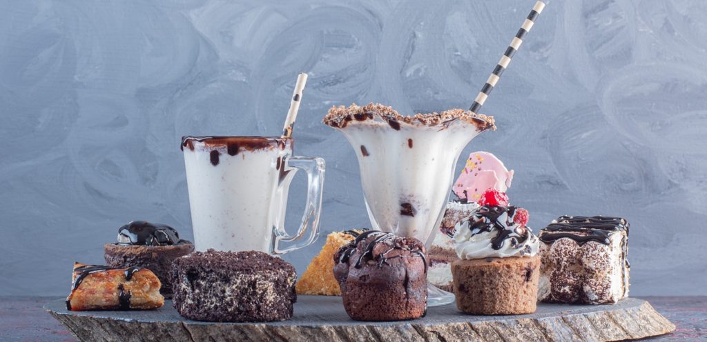 حلويات مليئة بالسكر