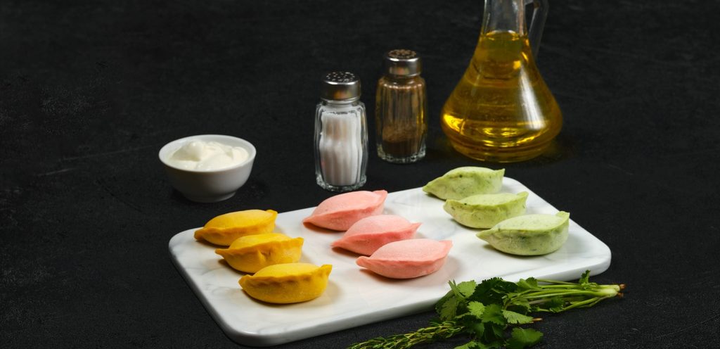 الفطائر الملونة