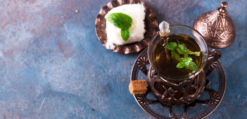 طريقة تقديم الشاي بالنعناع