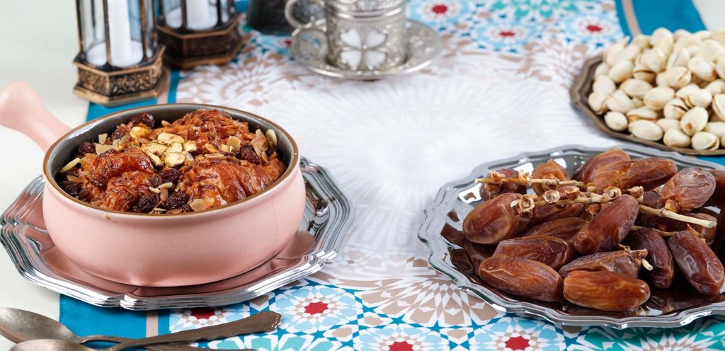 الرطب والحلويات