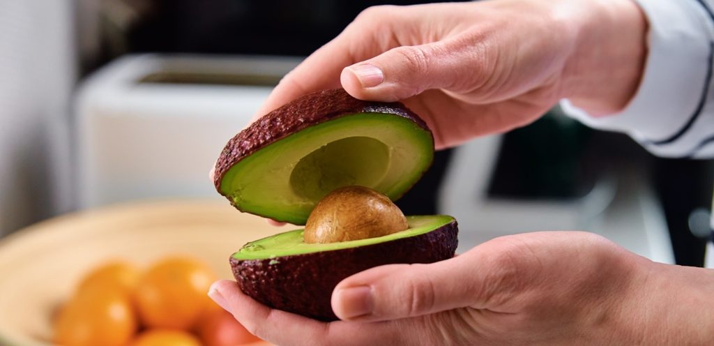 5 أطعمة اعتمدوها في روتينكم لتعزيز ذاكرة الدماغ