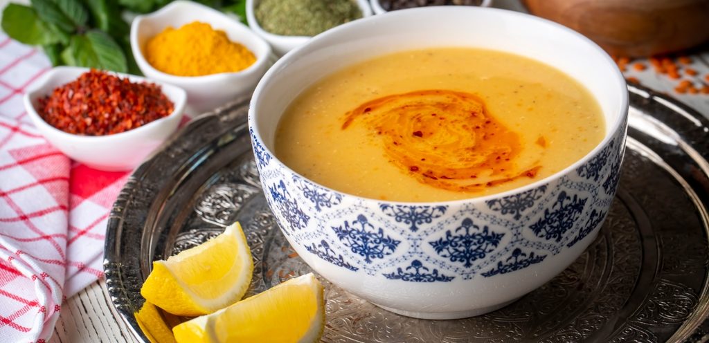 شوربة العدس