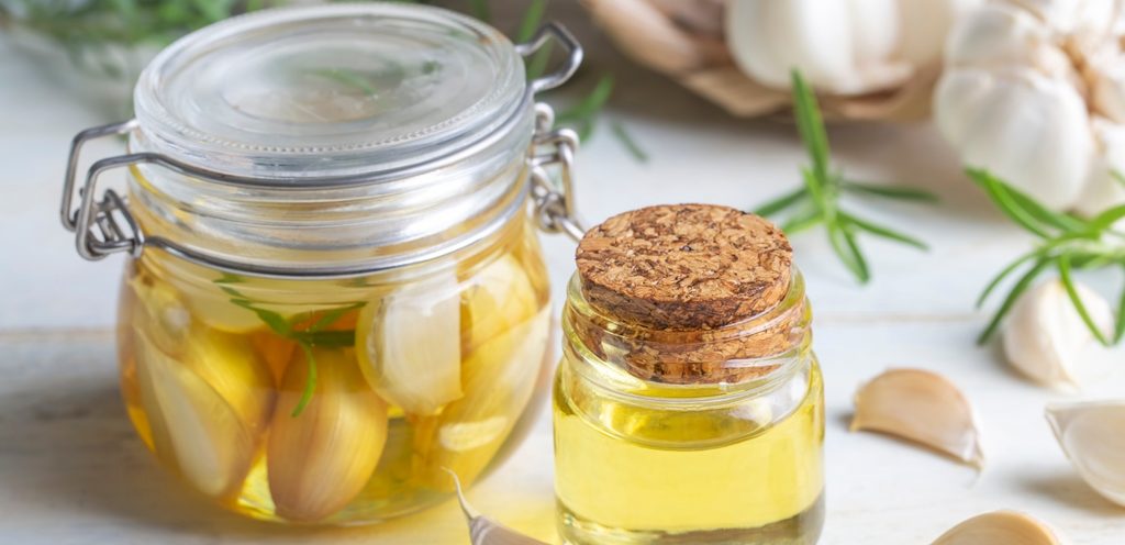 حفظ الثوم بالزيت