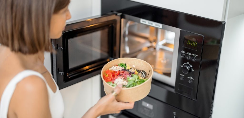 الكرتون آمن في الميكروويف