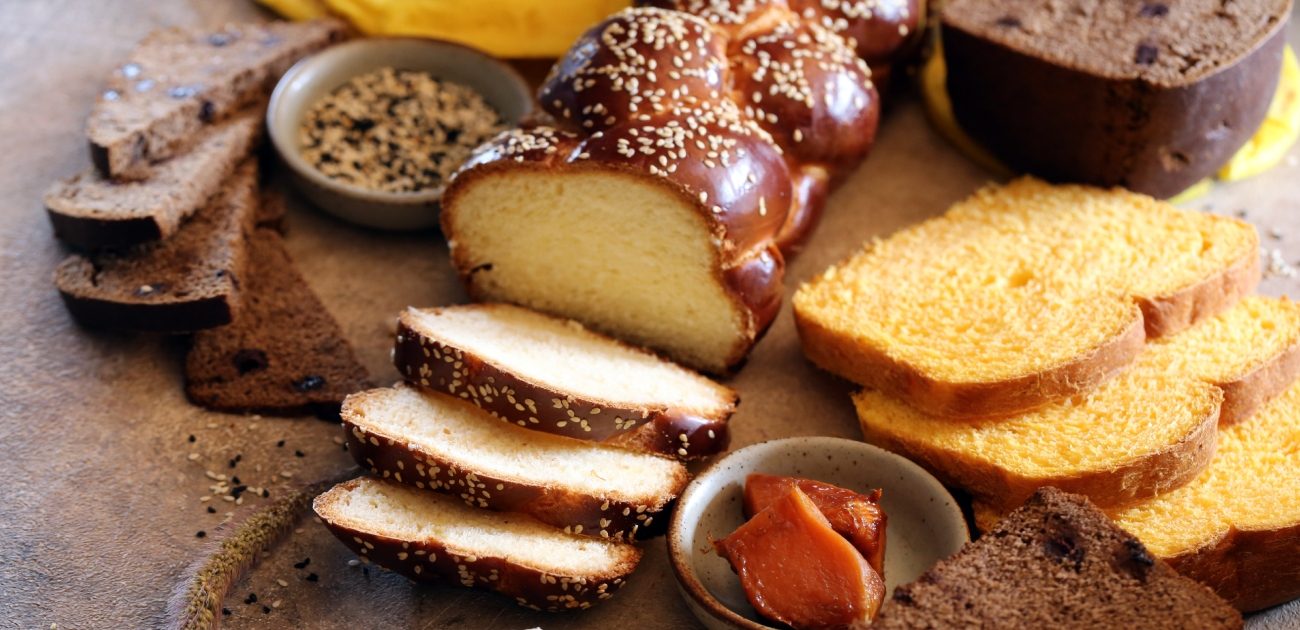 الخبز الأسمر يحتوي الكربوهيدرات المعقدة