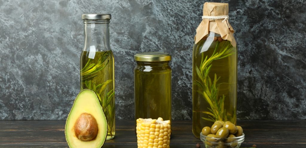 زيوت تحتوي دهون غير مشبعة