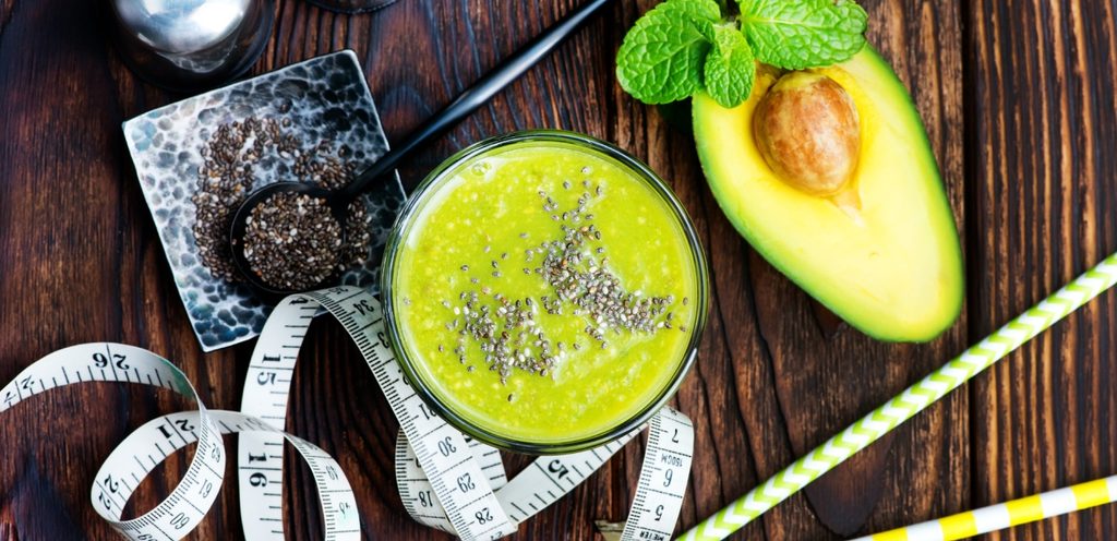 سموذي الأفوكادو الصحي والمفيد