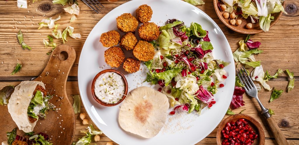 الفلافل من الأطباق النباتية الذيذة
