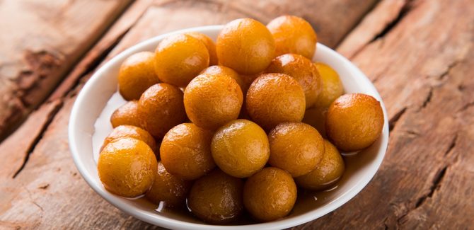 تقديم اللقيمات