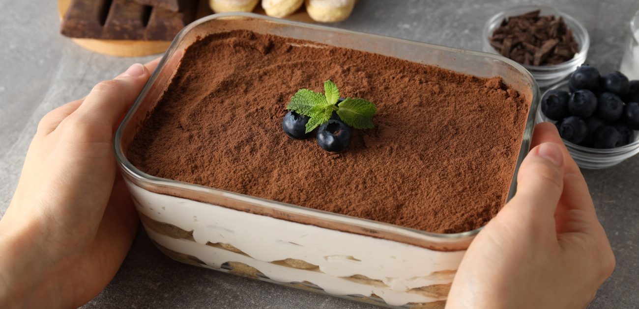 ما بين العربية والغربية.. تعرفوا على أهم انواع الحلويات المشهورة في العالم