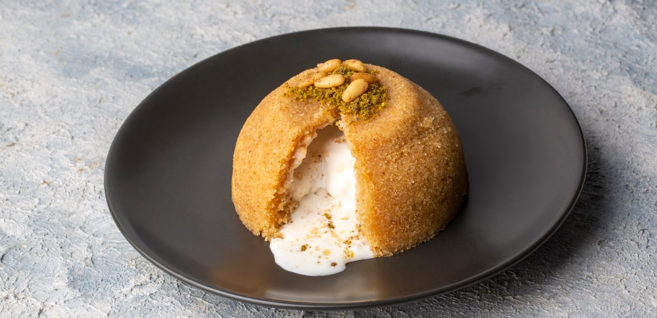 ما بين العربية والغربية.. تعرفوا على أهم انواع الحلويات المشهورة في العالم