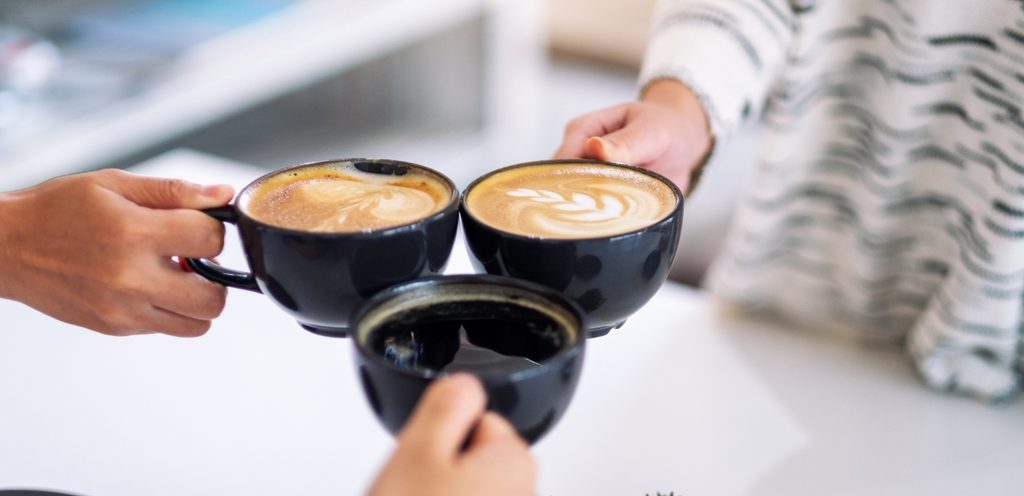 يمكنكم شرب القهوة بطرق مختلفة