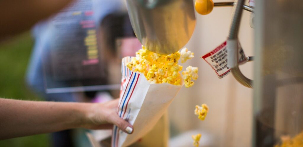 الفشار بالزبدة