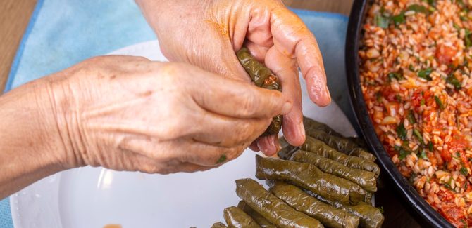 لف ورق العنب