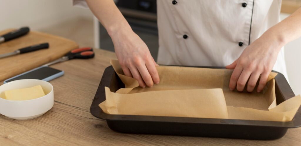 من الضروري استخدام ورق الزبدة