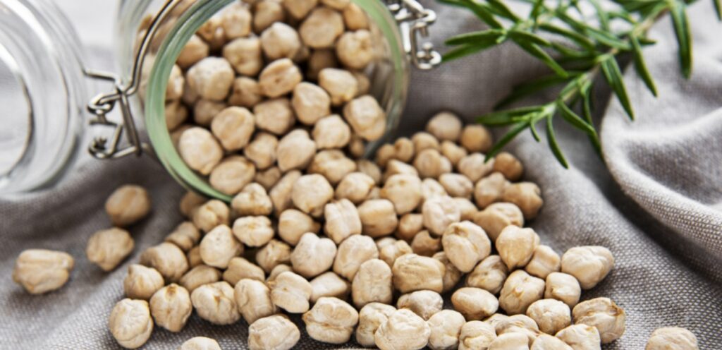 هل الحمص بروتين... وماهي العناصر الغذائية التي يحتويها؟