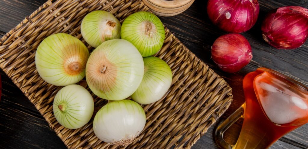 تنظيم الجهاز المناعي من أهم فوائد اكل البصل!