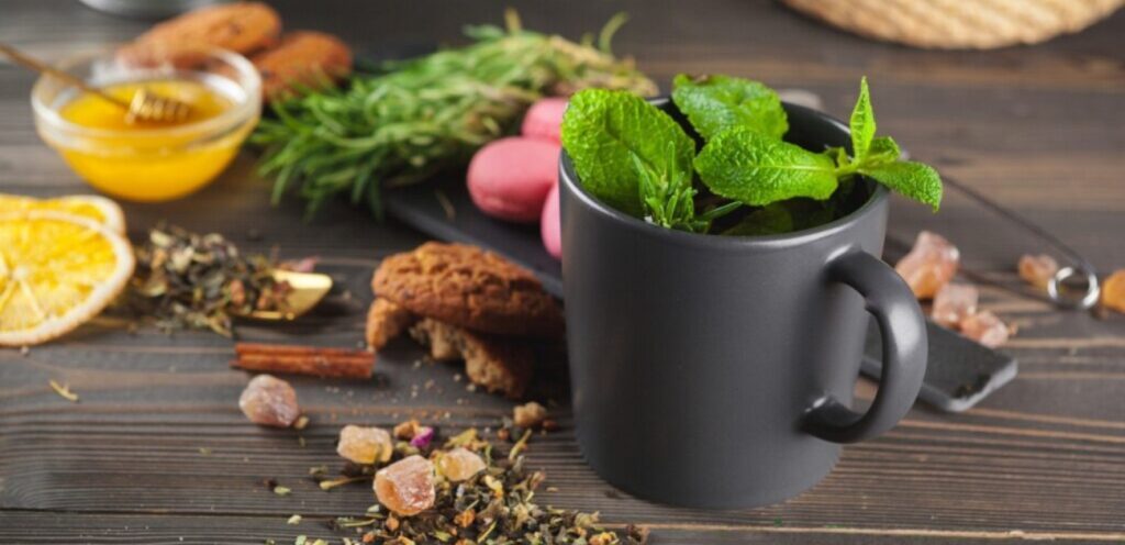 مشروب الزهورات: مزيج أعشاب رائعة وسحرية تعزز صحة الجسم!